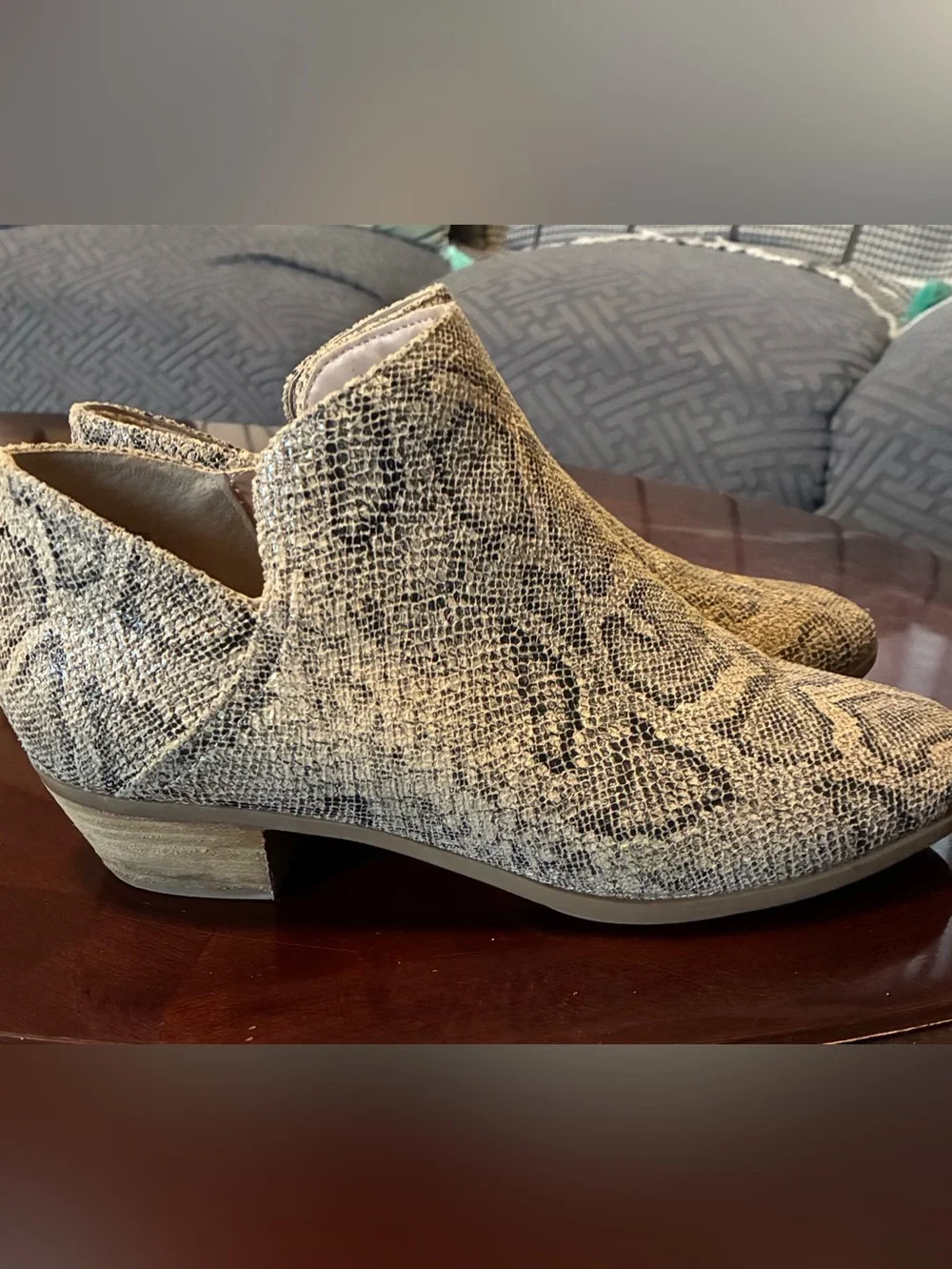 Wonderly snake print